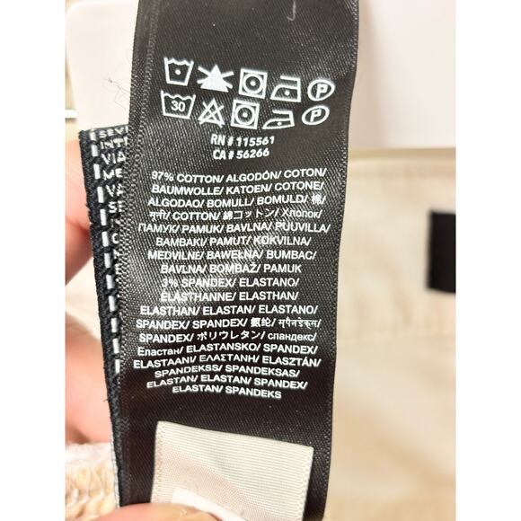 7 For All Mankind High Waisted Distressed Denim Boyfriend Short White women 29 - Picture 5 of 5